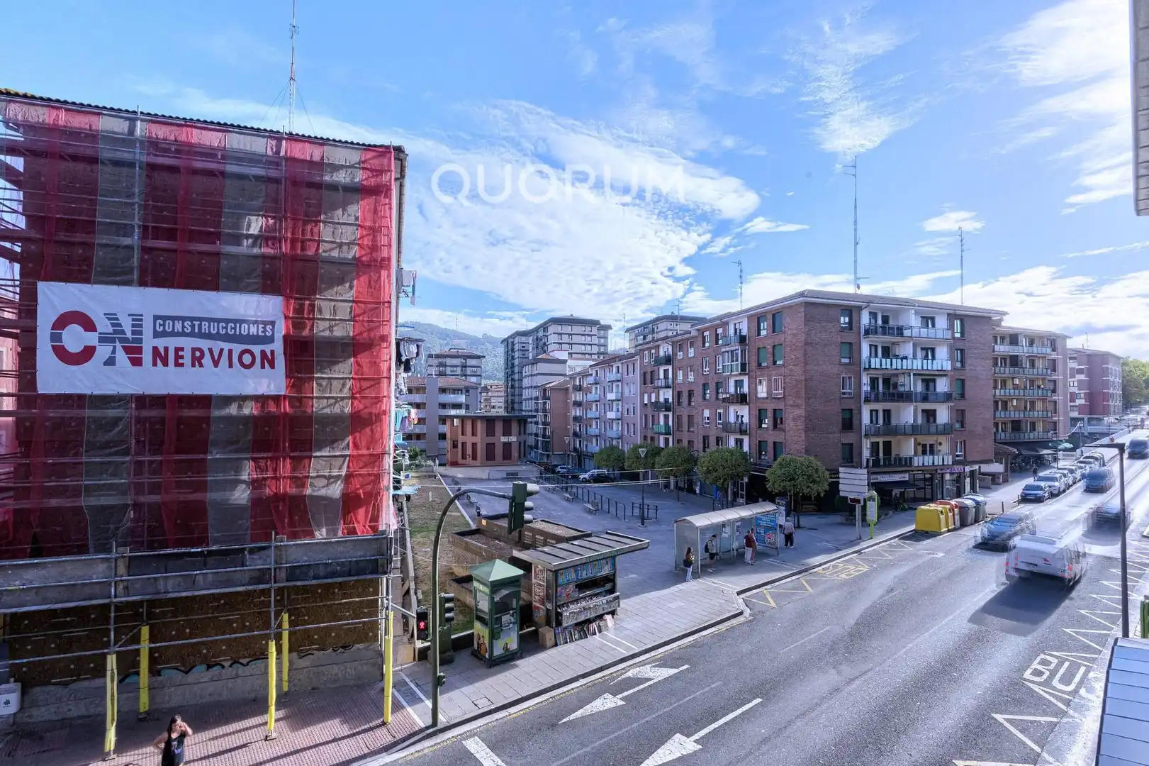 Außenansicht von Wohnung zum Verkauf in Basauri  mit Heizung und Balkon