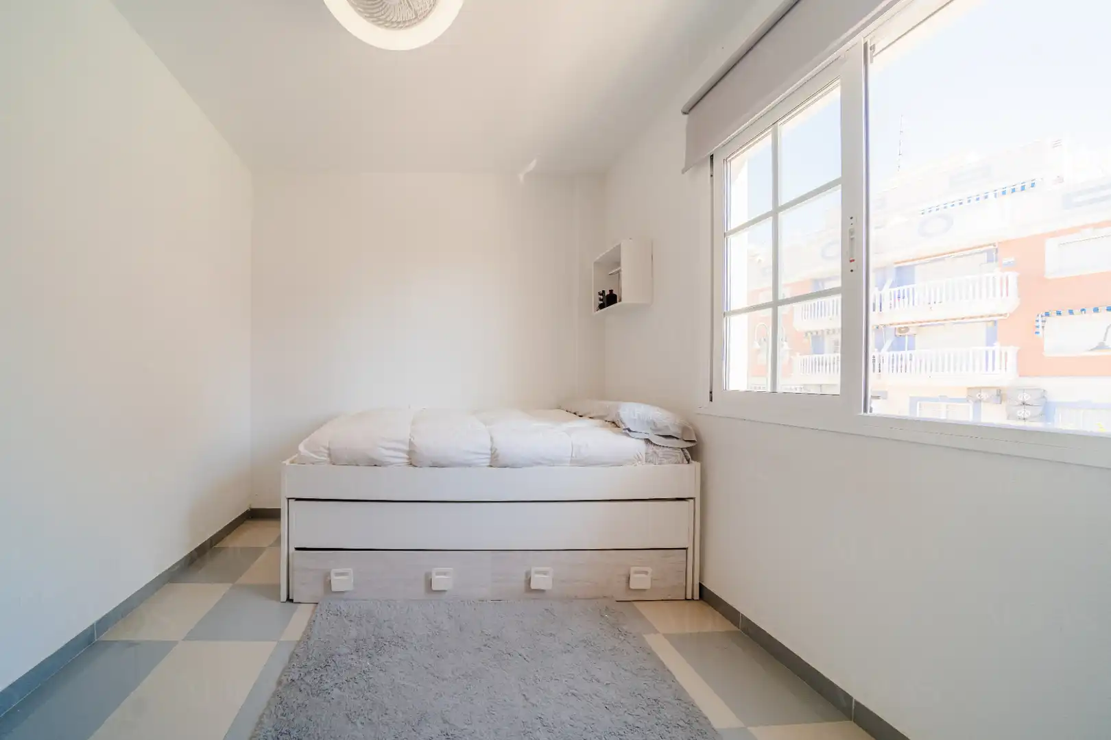Habitación de Piso en venta en Roquetas de Mar con Aire acondicionado, Terraza y Amueblado