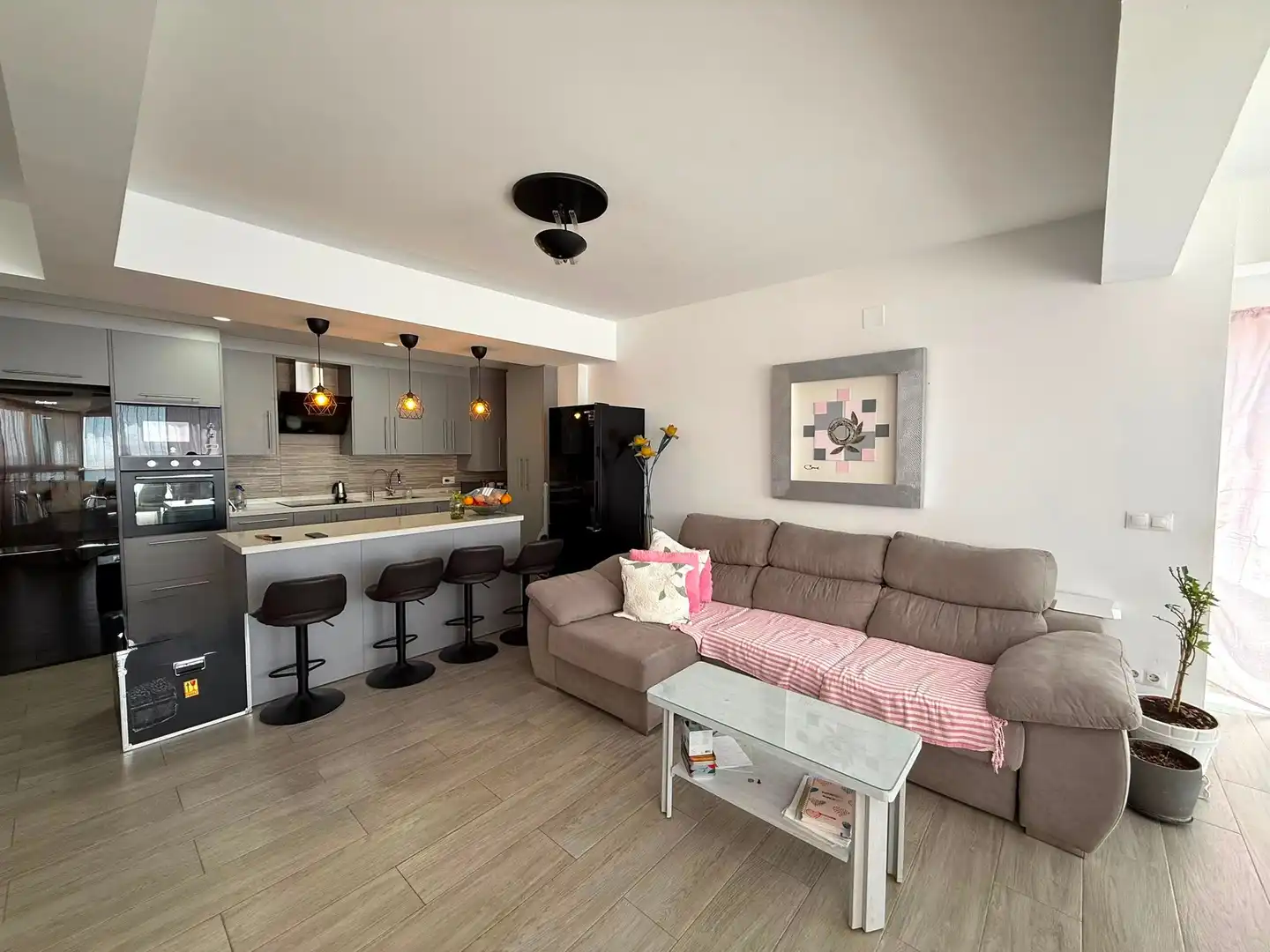 Living room of Flat for sale in Torrox  with Air Conditioner, Private garden and Storage room