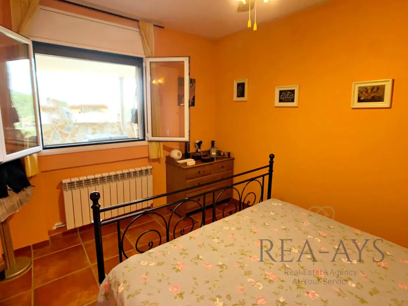 Dormitori de Casa o xalet en venda en Olesa de Bonesvalls amb Jardí privat, Terrassa i Traster