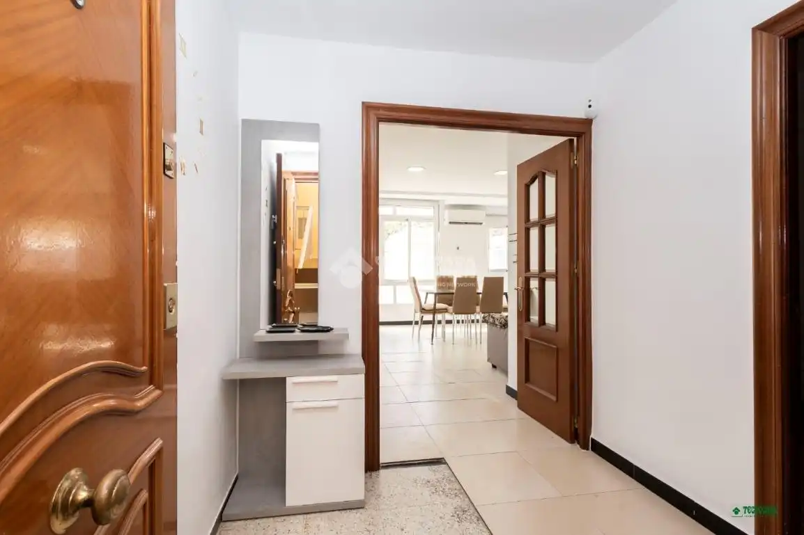 Piso en venta en Almería con Calefacción y Balcón