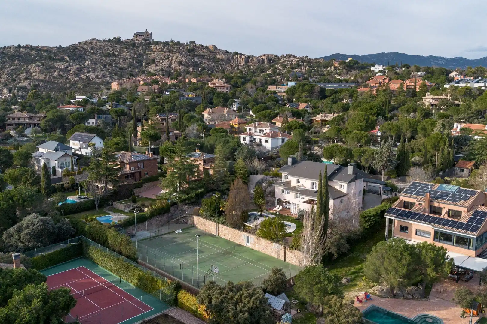 Vista exterior de Casa o chalet en venta en Torrelodones con Calefacción, Jardín privado y Terraza