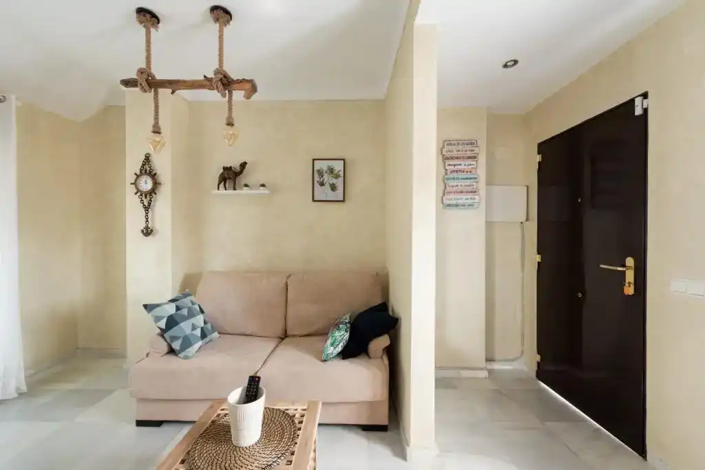 Wohnzimmer von Dachboden zur Miete in Jerez de la Frontera mit Klimaanlage und Balkon