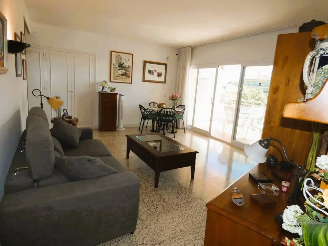 Sala d'estar de Pis en venda en Sant Feliu de Guíxols amb Terrassa