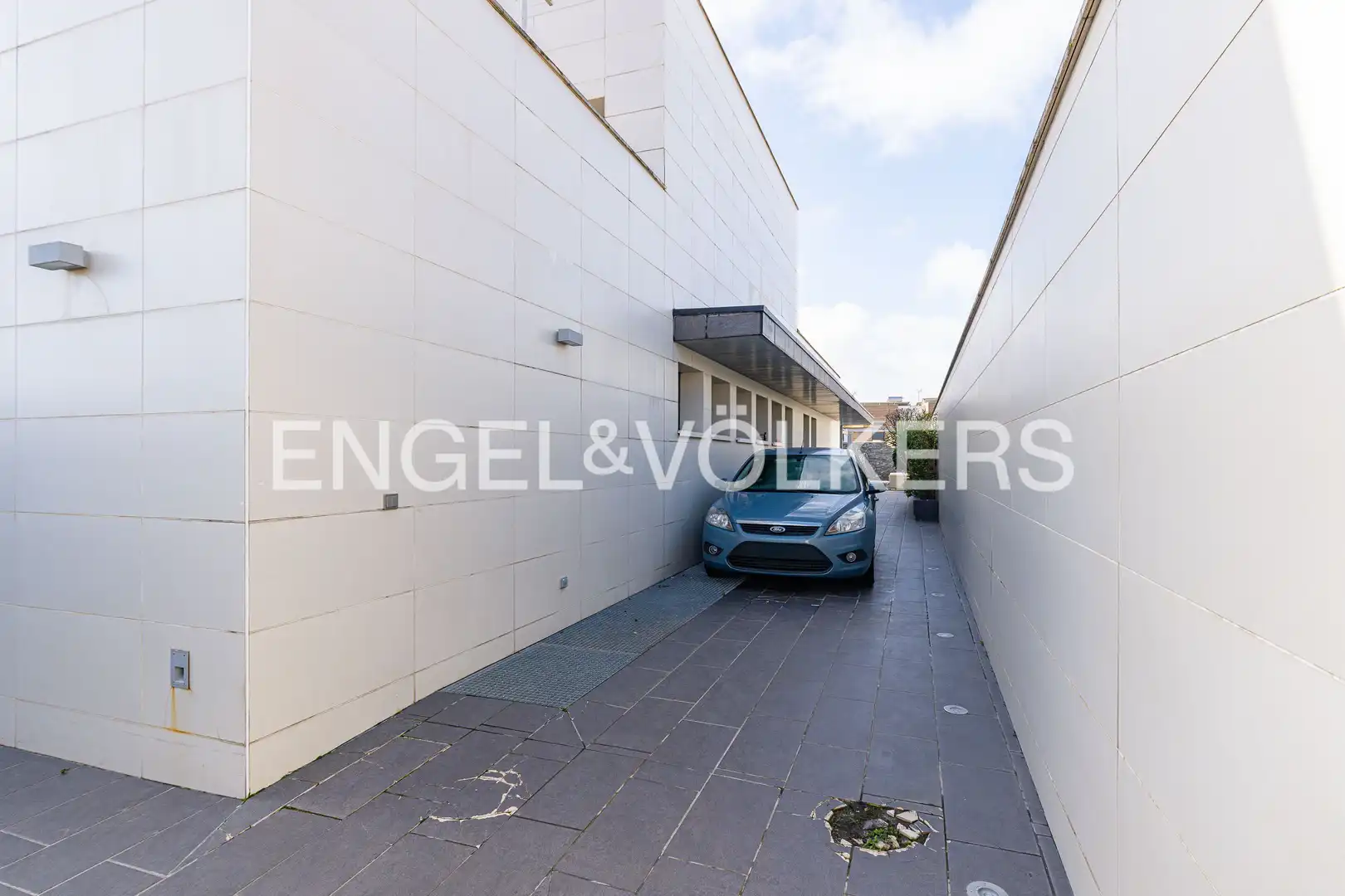 Exterior view of Detached homes for sale in Valdemoro  with Air Conditioner, Heating and Private garden