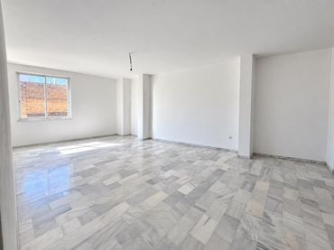 Local comercial en venta en Calle Calle Lancería