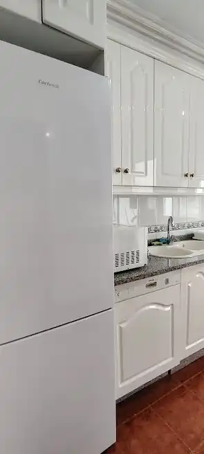 Cocina de Piso de alquiler en Linares con Aire acondicionado, Calefacción y Amueblado