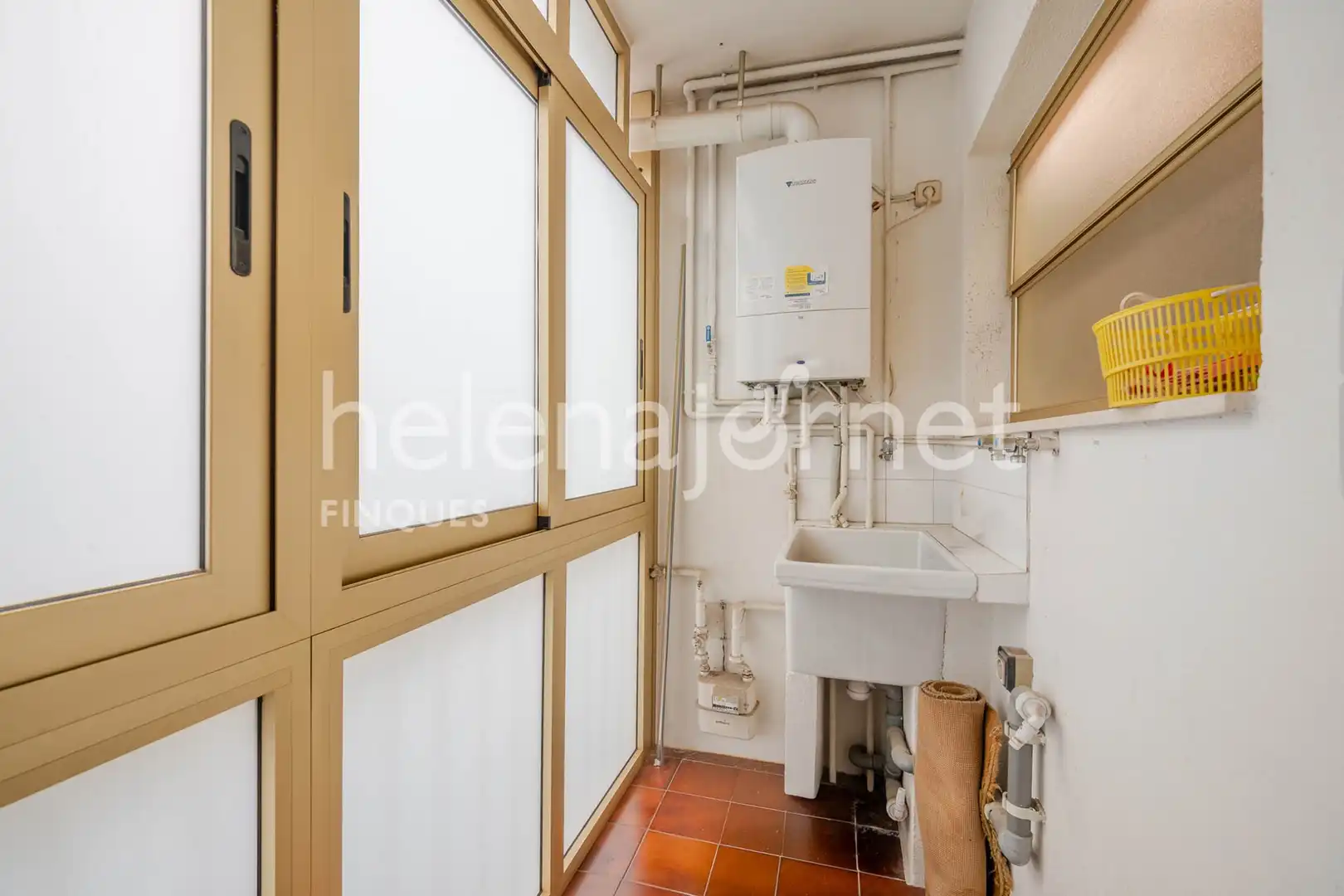 Bany de Pis en venda en Sant Feliu de Guíxols amb Aire condicionat, Calefacció i Terrassa