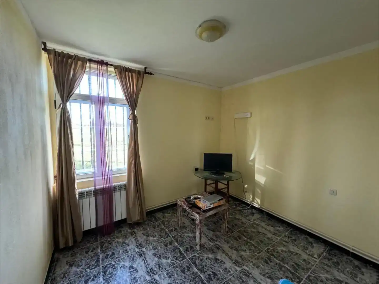 Wohnzimmer von Wohnung zum Verkauf in Negreira mit Privatgarten und Möbliert