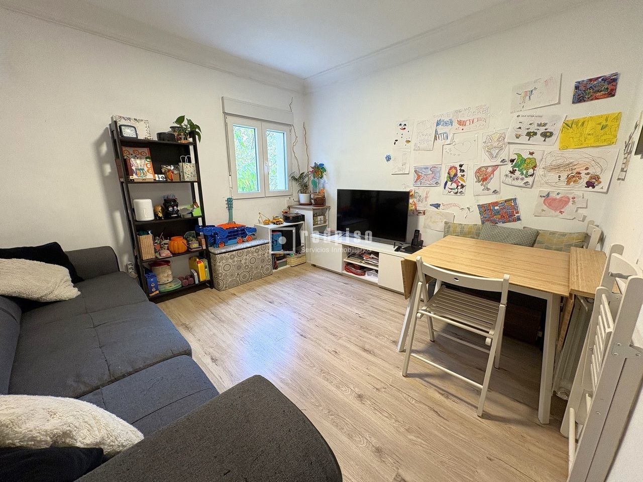 Living room of Flat for sale in  Madrid Capital  with Heating