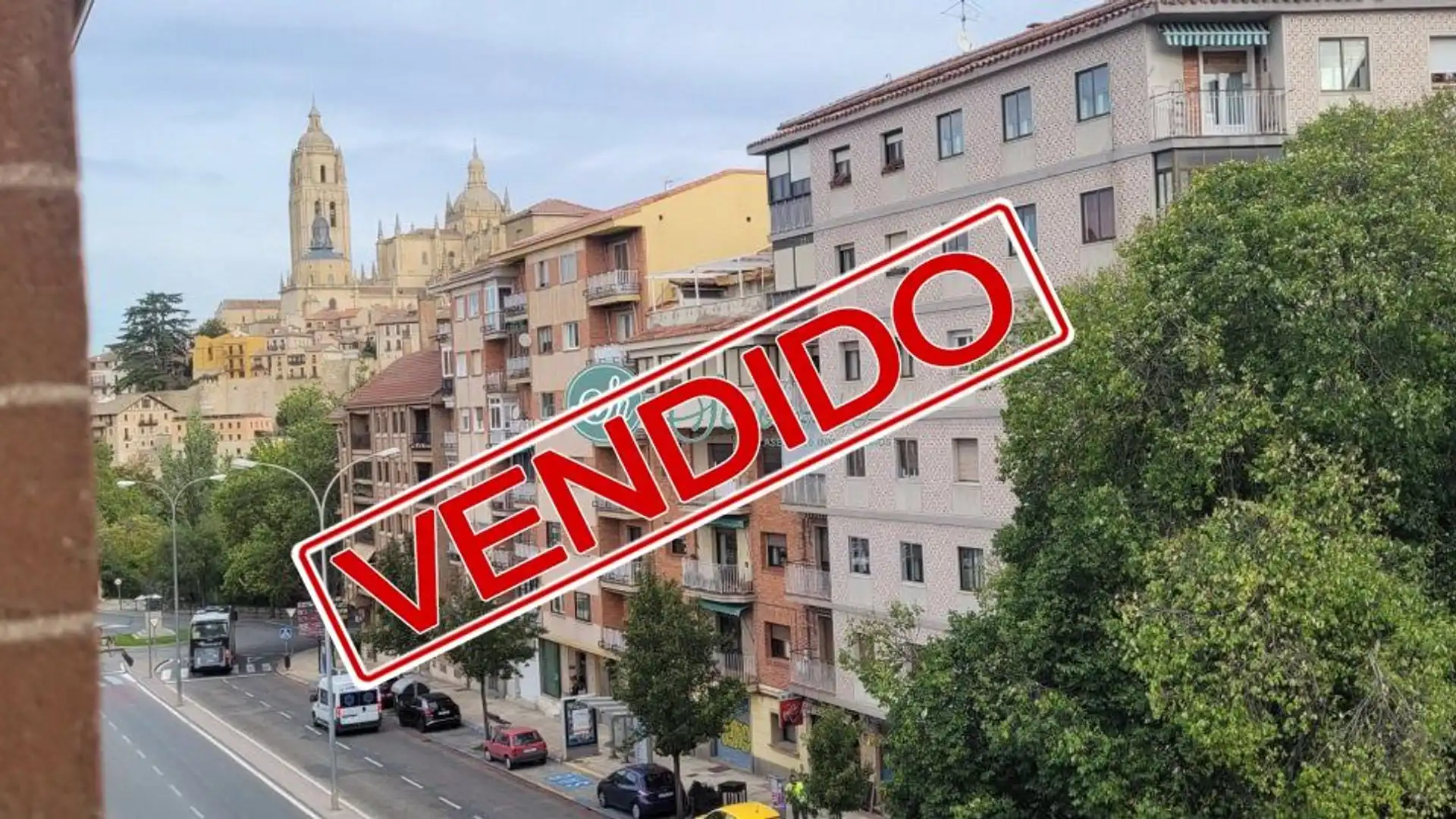 Vista exterior de Piso en venta en Segovia Capital con Calefacción