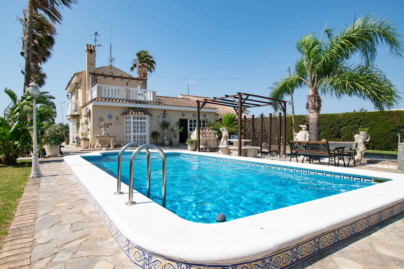 Piscina de Casa o xalet en venda en Chiclana de la Frontera