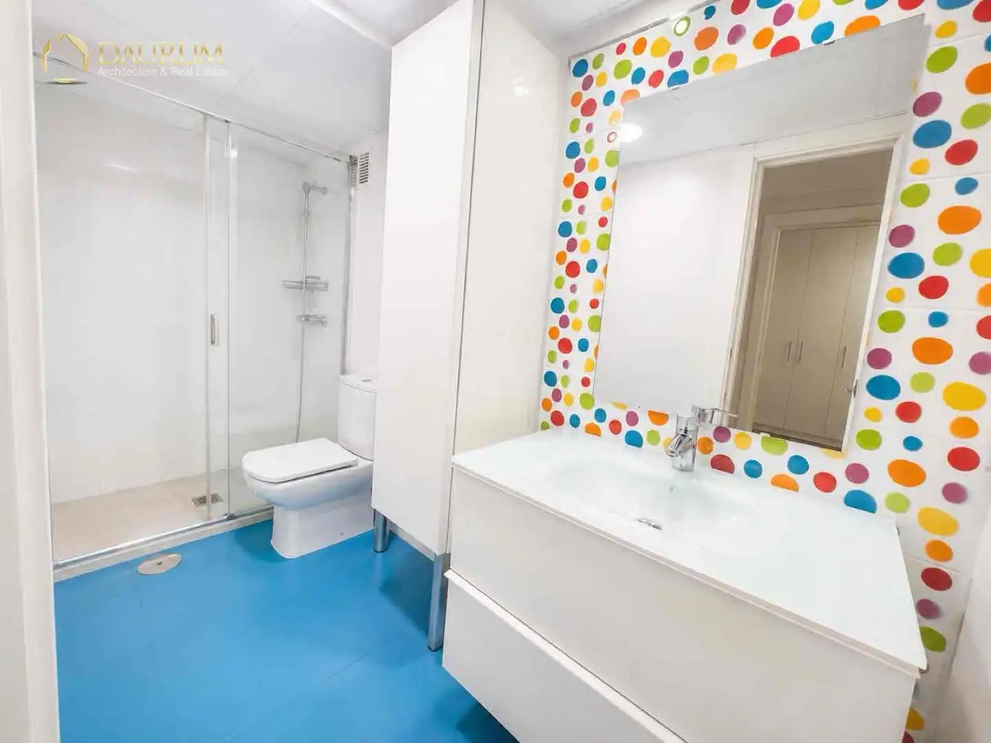 Baño de Piso en venta en Sevilla con Aire acondicionado, Trastero y Piscina