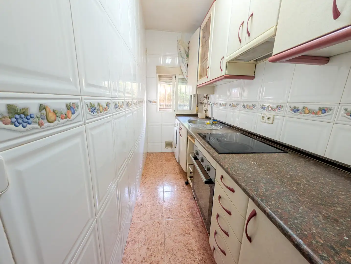 Cocina de Piso en venta en Madrid con Calefacción y Amueblado