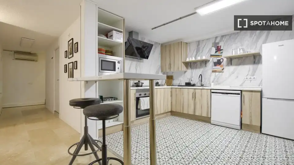 Room in Conde Orgaz - Piovera