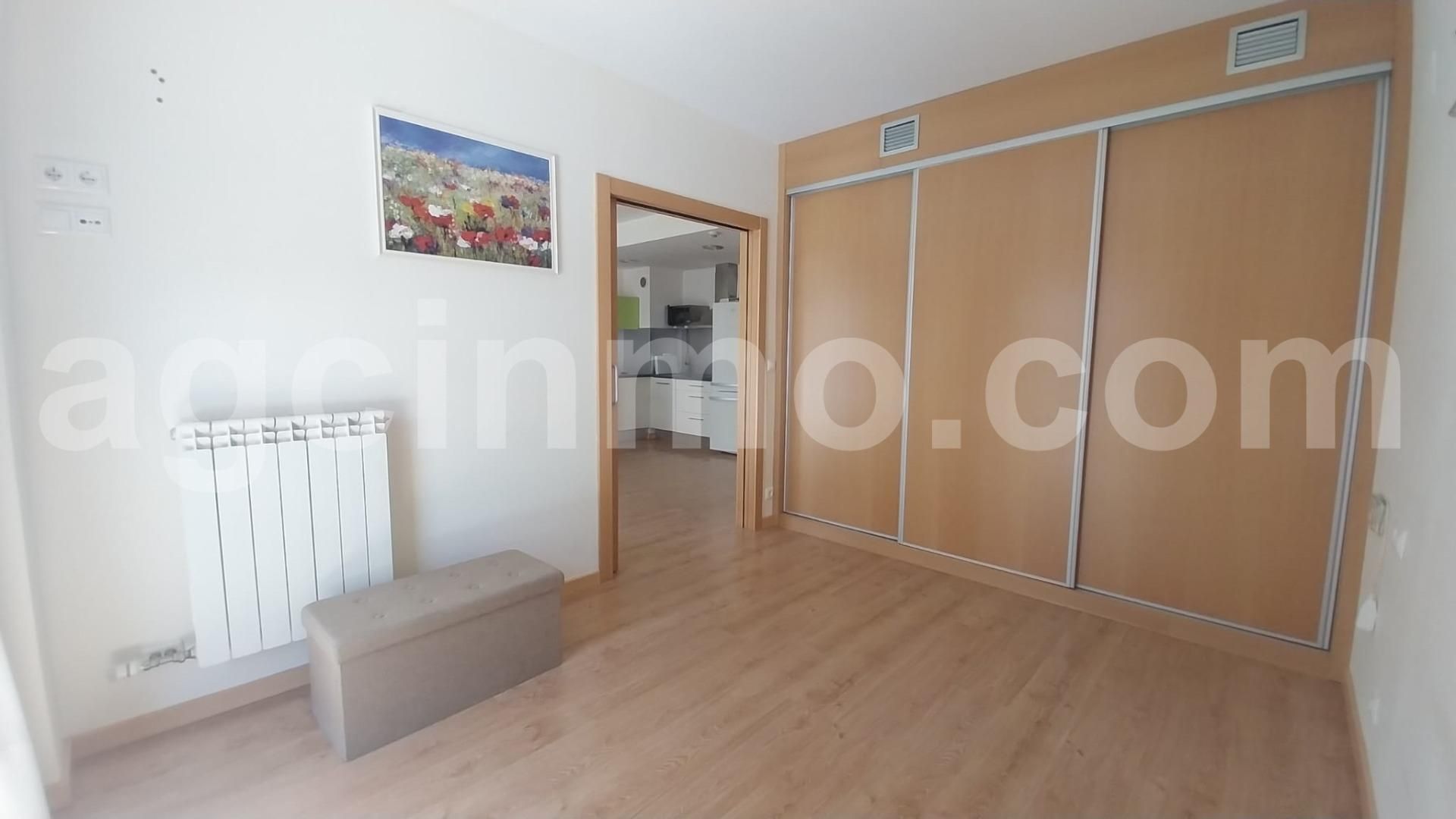 Bedroom of Flat for sale in Valladolid Capital  with Heating, Private garden and Storage room