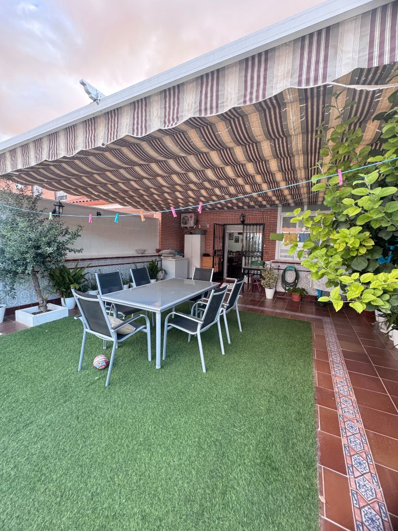 Terrace of House or chalet for sale in Numancia de la Sagra  with Air Conditioner, Heating and Private garden