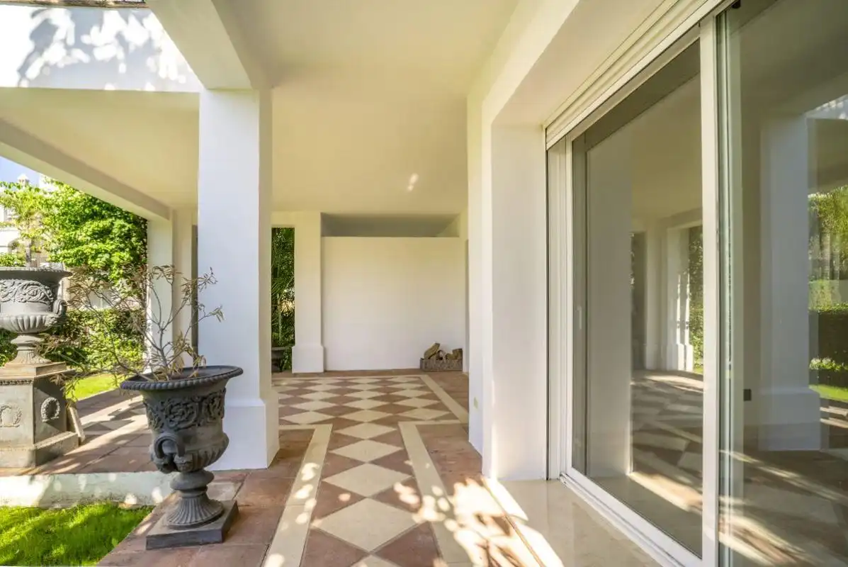 Planta baixa en venda en Marbella amb Aire condicionat, Calefacció i Jardí privat