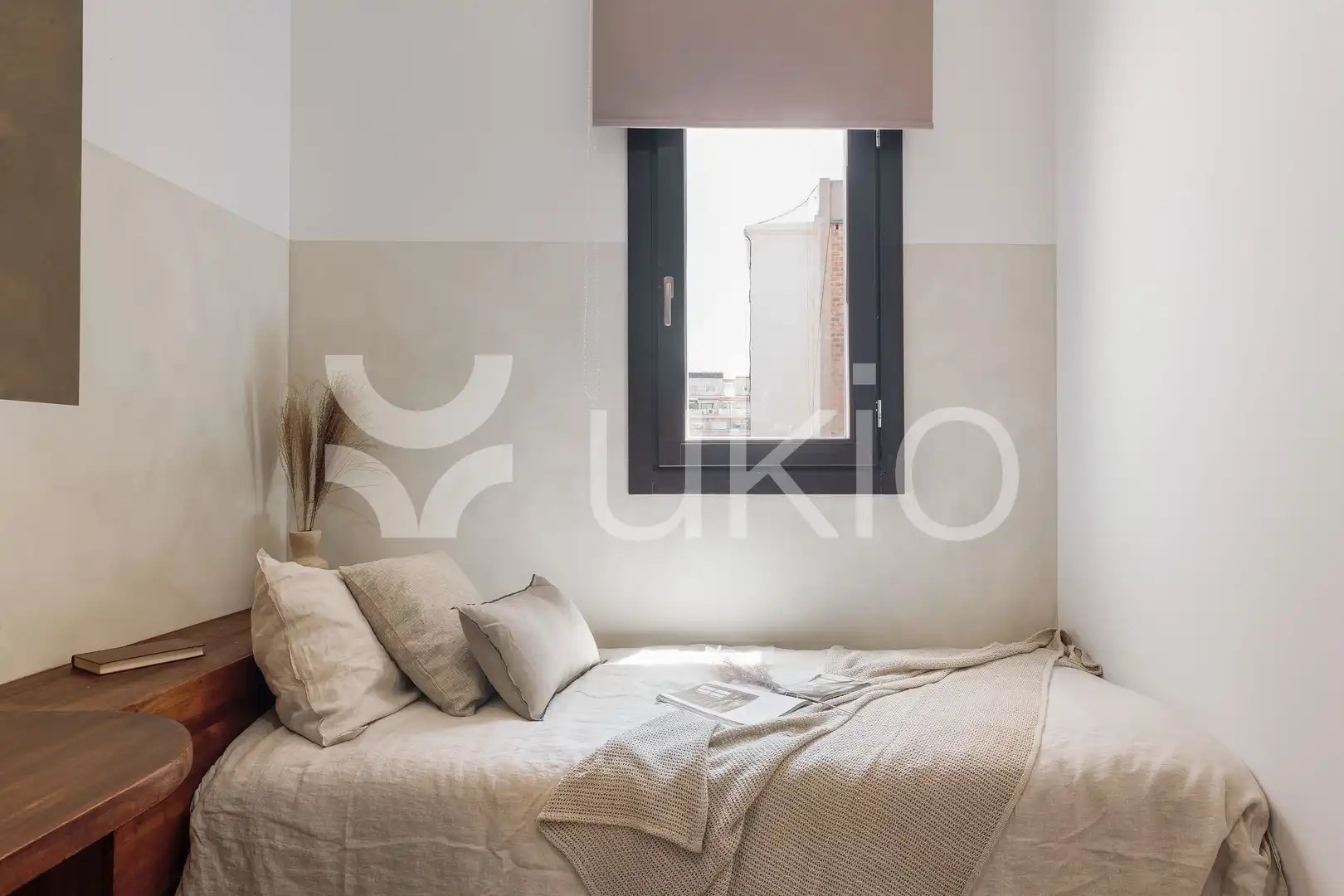 Dormitori de Àtic de lloguer en Barcelona amb Aire condicionat, Calefacció i Terrassa