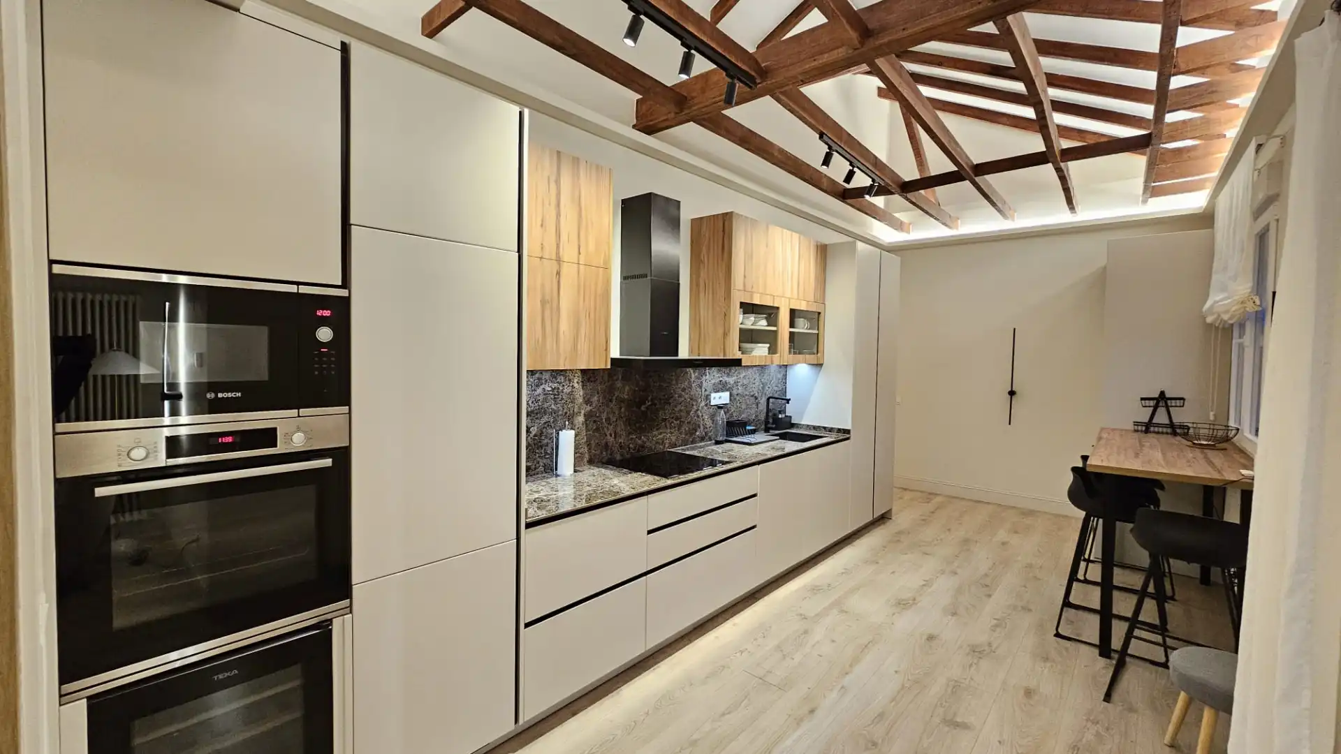 Cocina de Ático en venta en Madrid con Aire acondicionado, Calefacción y Parquet
