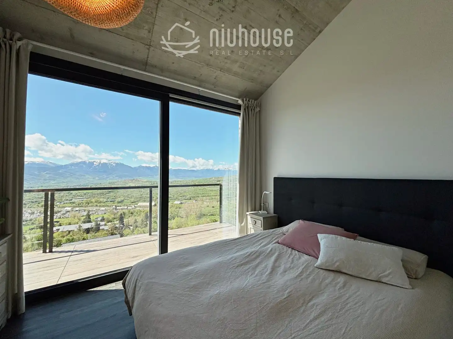 Habitación de Casa o chalet en venta en Enveitg
