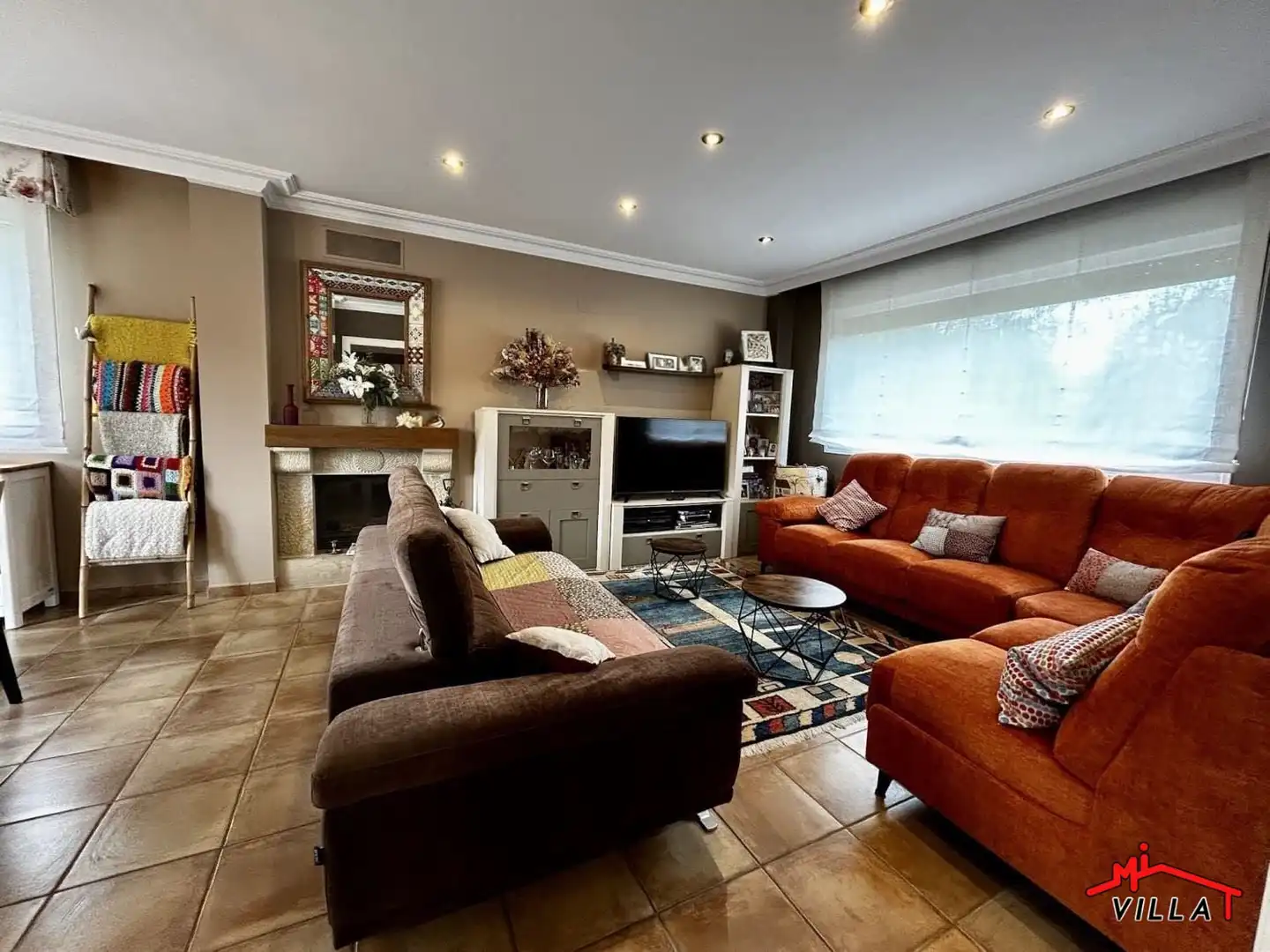 Sala de estar de Casa o chalet en venta en Bárcena de Cicero con Calefacción, Terraza y Amueblado