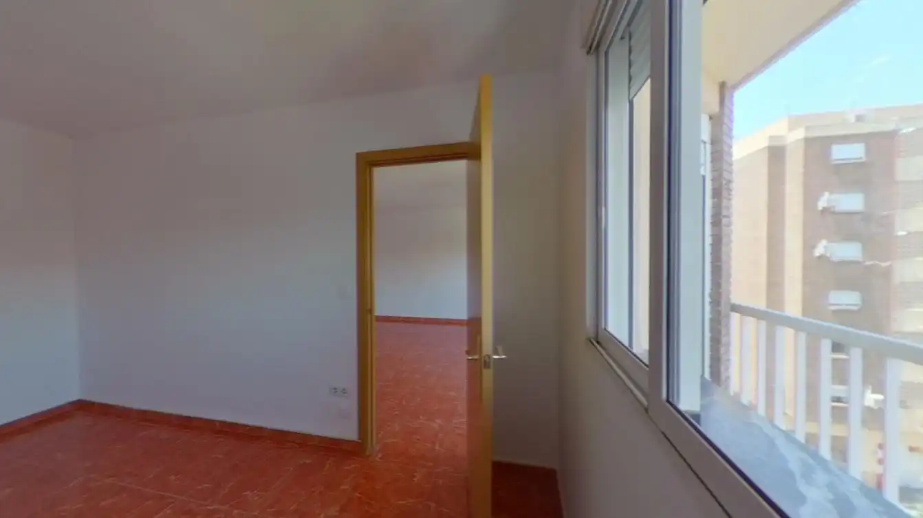 Flat with lift for sale in C/ Pedro Cabanes, imagen 16
