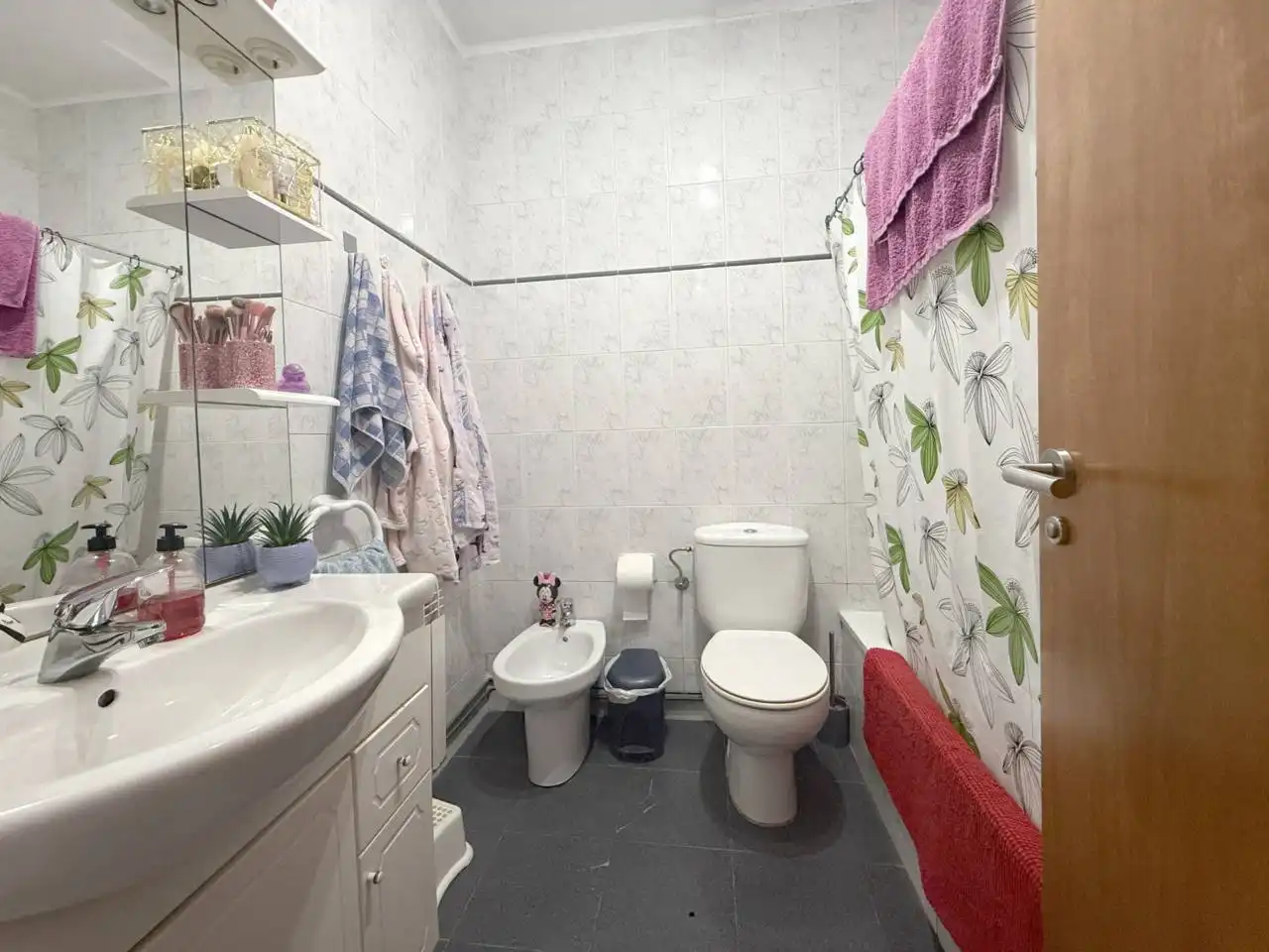 Bathroom of Detached homes for sale in Olot  with Heating, Private garden and Terrace