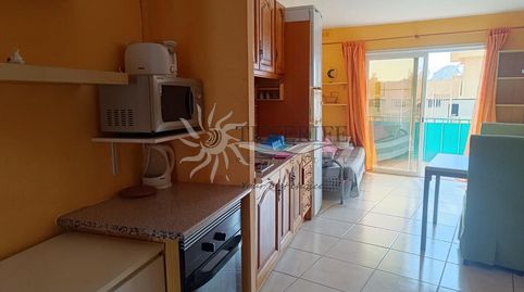 Foto 5 de Piso en venta en V Centenario, Playa de las Américas, Adeje