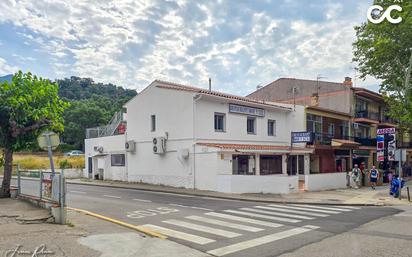 Casa adosada en venda en La Jonquera amb Terrassa i Alarma