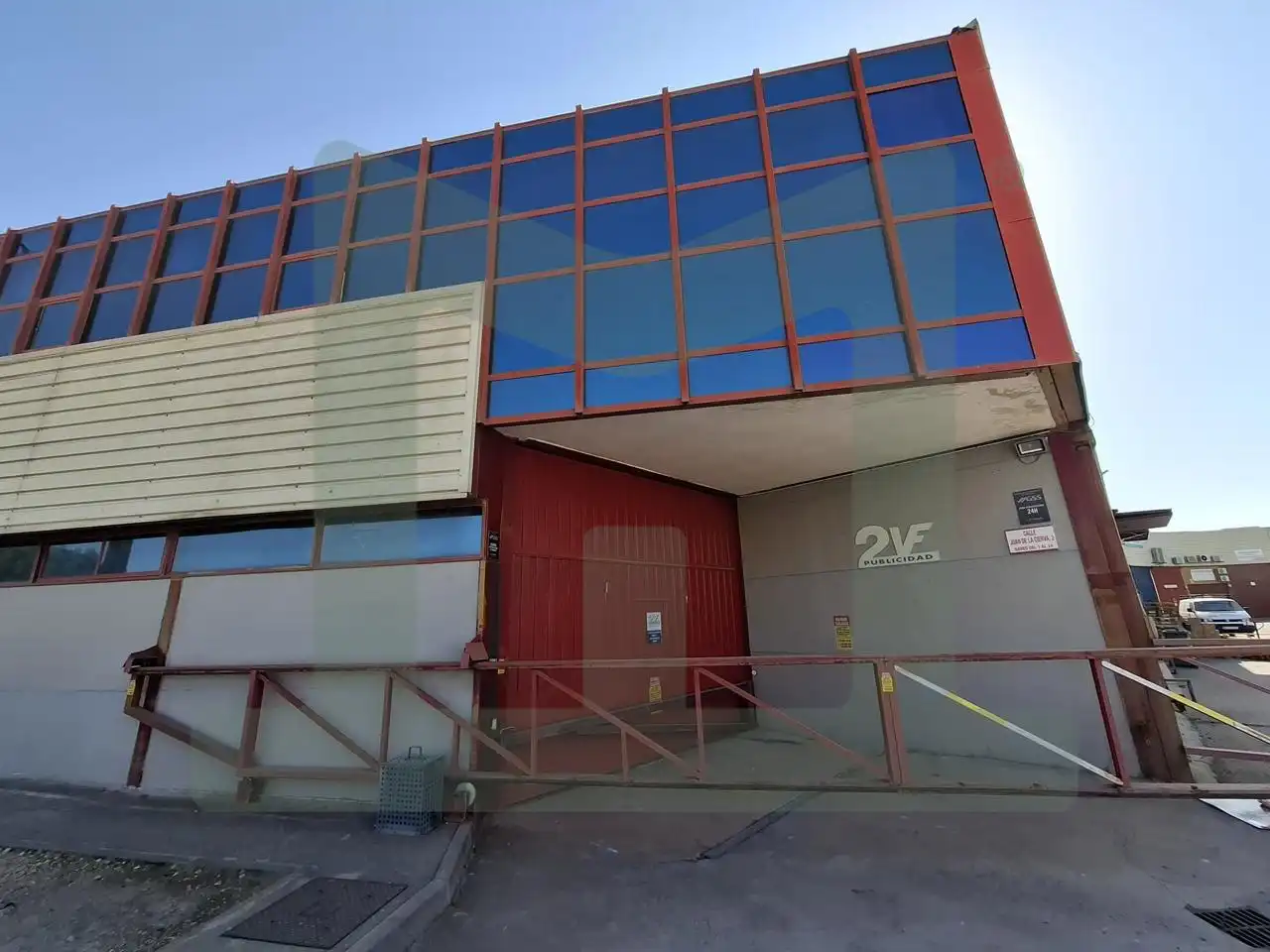 Außenansicht von Fabrikhallen zur Miete in Valdemoro