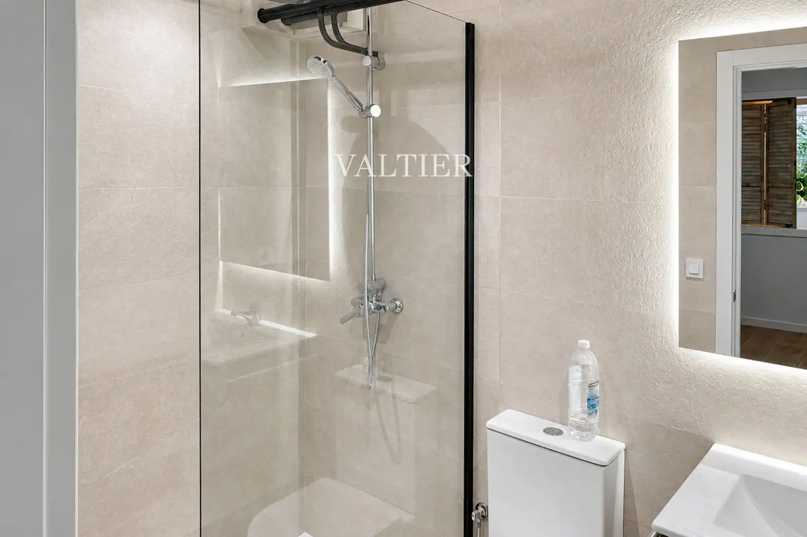 Badezimmer von Maisonette zur Miete in Madrid mit Klimaanlage und Möbliert