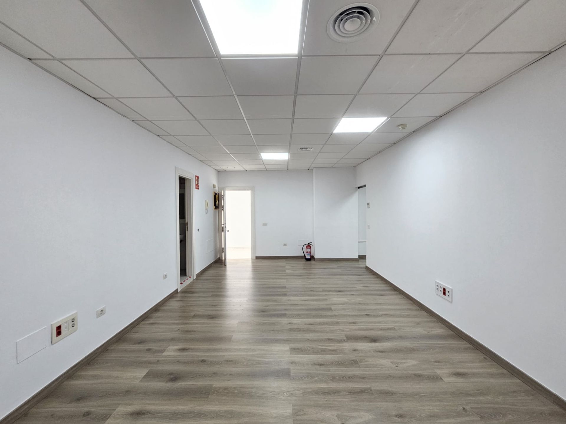 Office to rent in  Santa Cruz de Tenerife Capital