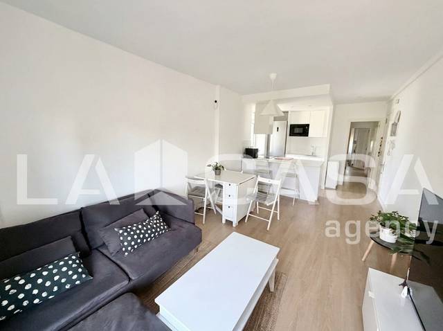 Piso en Venta en Carrer del Maresme en La Verneda i la Pau