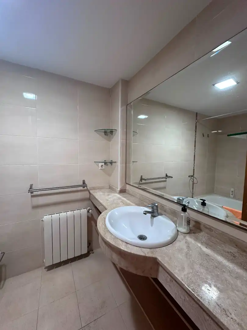 Bathroom of Flat for rent in Vila-real  with Air Conditioner, Heating and Furnished