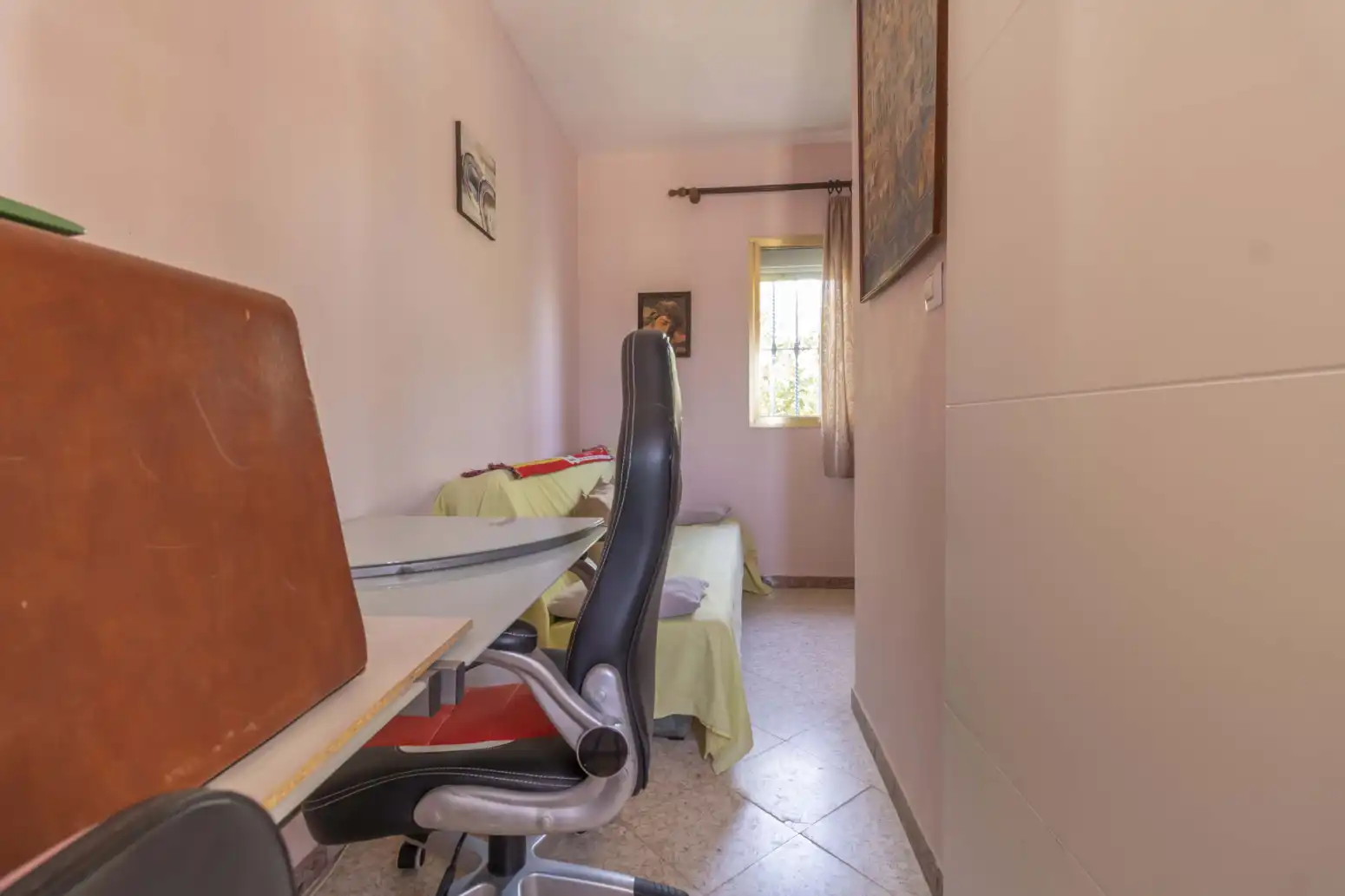 Schlafzimmer von Haus oder Chalet zum Verkauf in Espartinas mit Klimaanlage, Terrasse und Schwimmbad