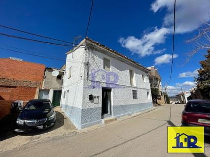 Vista exterior de Casa o xalet en venda en Villalba de la Sierra amb Calefacció i Traster