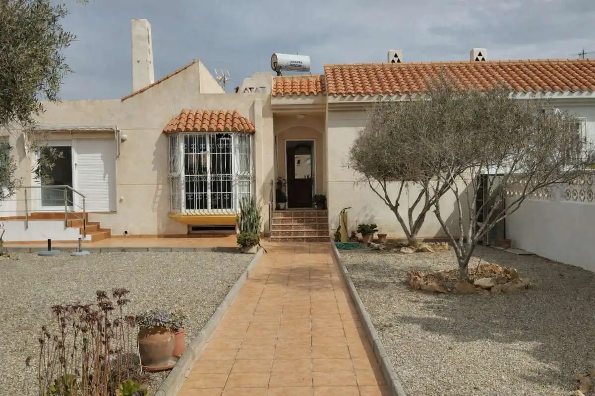 Vista exterior de Casa o chalet en venta en El Ejido con Amueblado