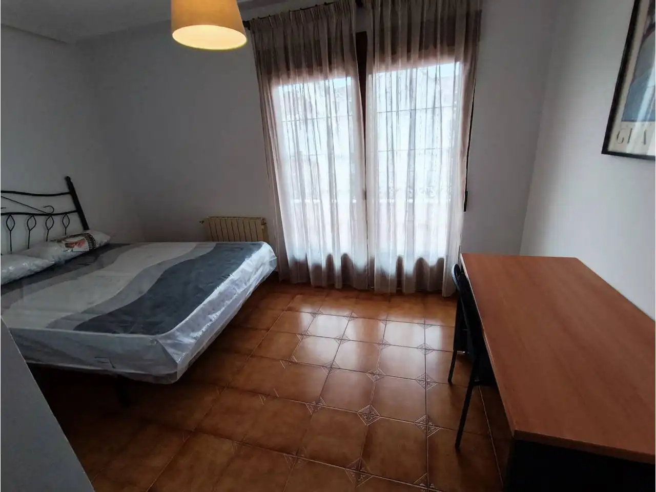 Habitación de Piso de alquiler en Fuenlabrada con Calefacción, Terraza y Amueblado
