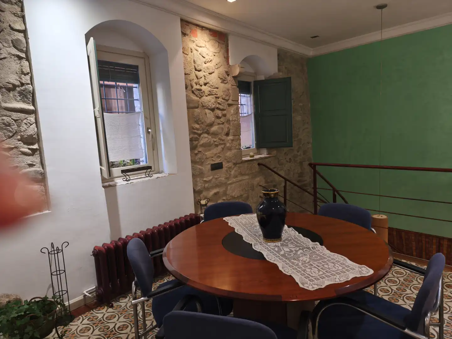 Comedor de Dúplex de alquiler en Girona con Calefacción, Amueblado y Horno