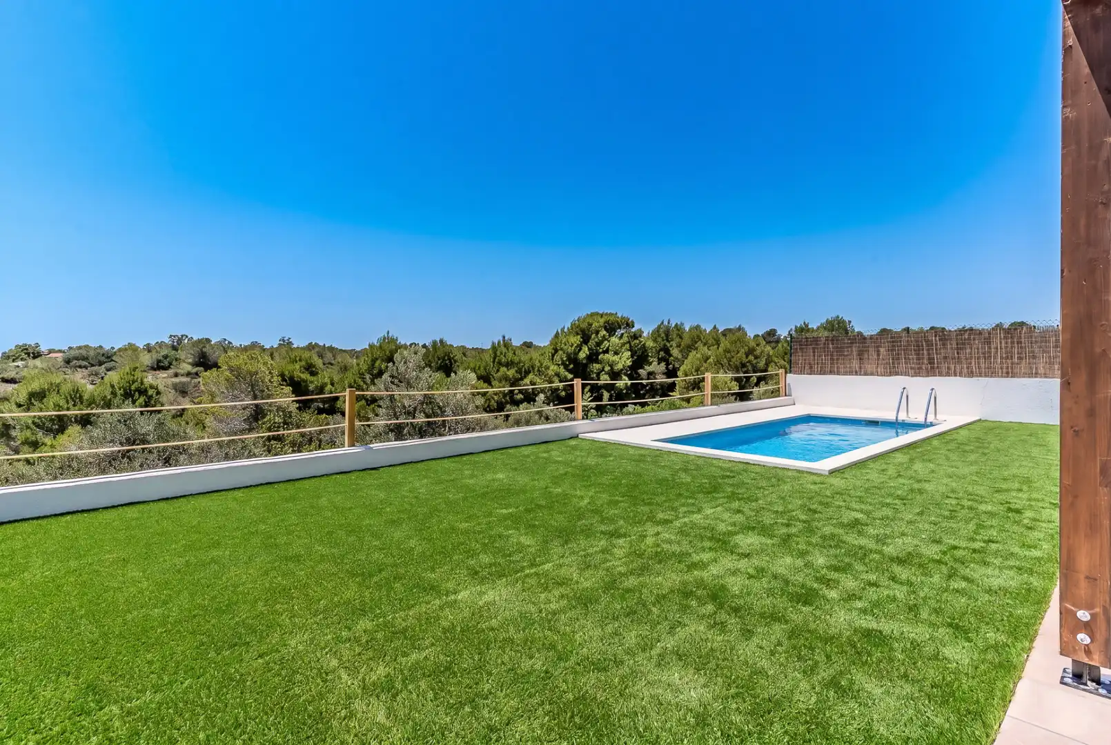 Schwimmbecken von Haus oder Chalet zum Verkauf in L'Ametlla de Mar  mit Klimaanlage, Heizung und Privatgarten