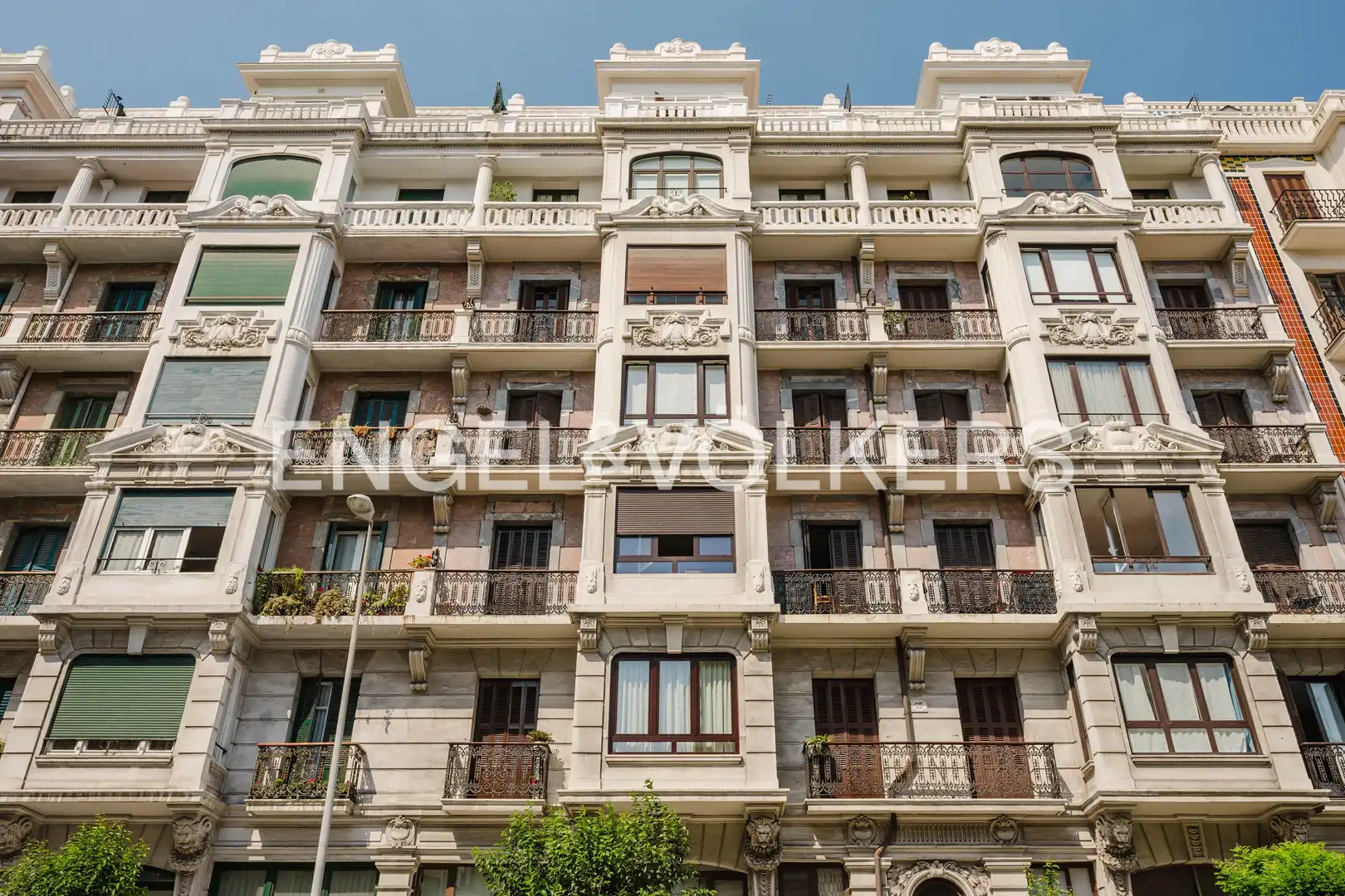 Piso con terraza en venta en Kolon Pasealekua, imagen 2