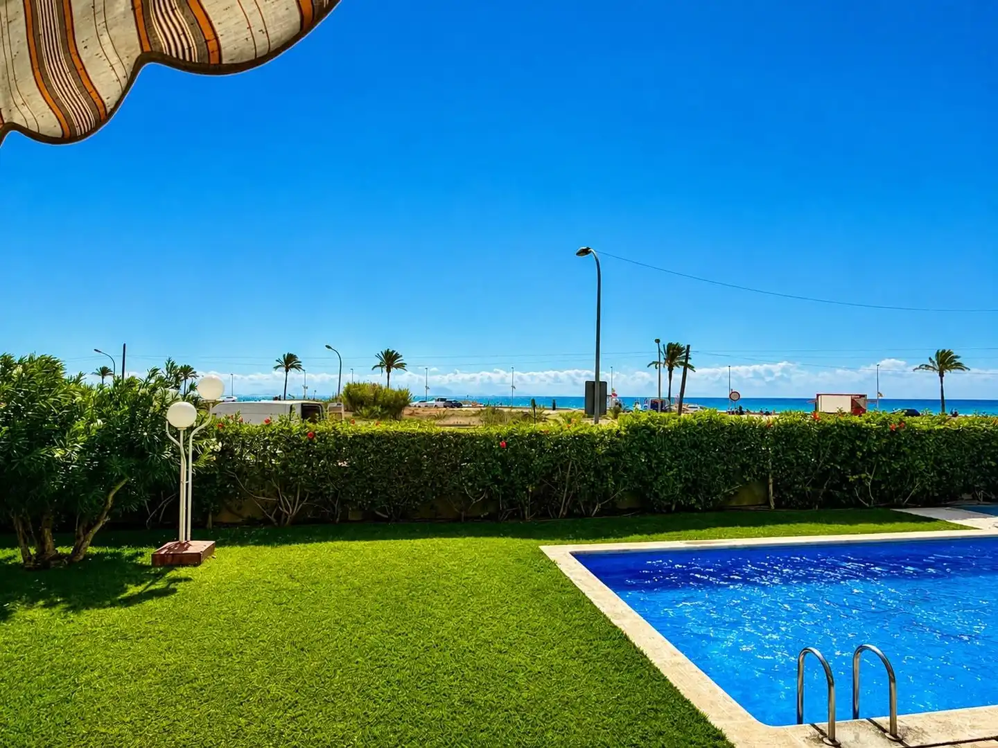 Piscina de Planta baixa en venda en Cunit amb Piscina comunitària