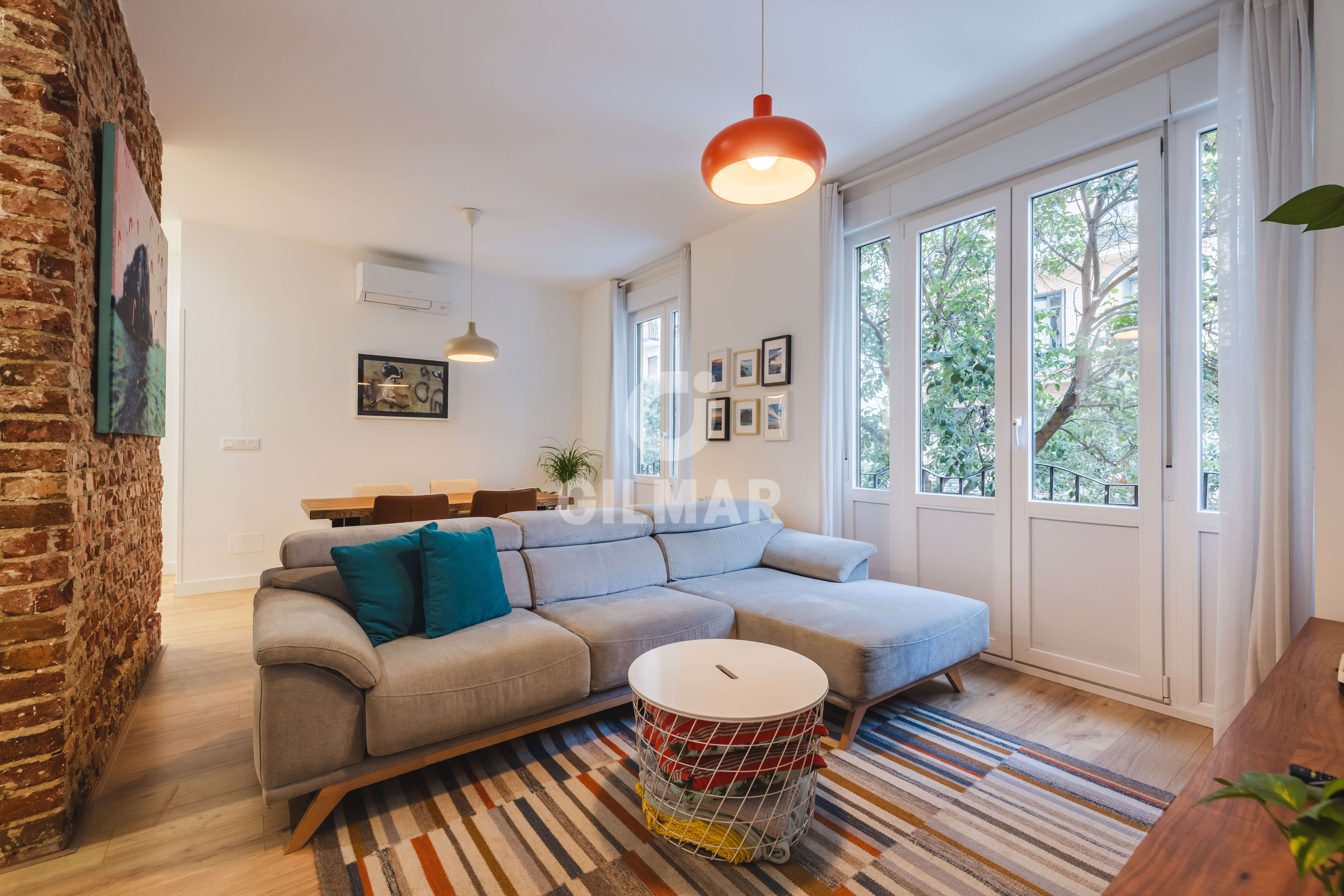 Sala d'estar de Pis en venda en  Madrid Capital amb Calefacció