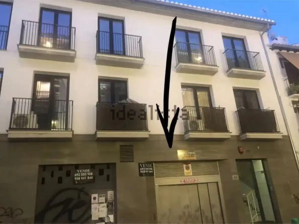 Exterior view of Garage for rent in Granada