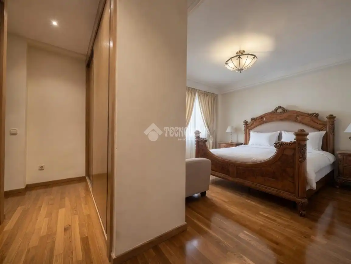 Bedroom of Detached homes for sale in Madrid  with Air Conditioner and Balcony