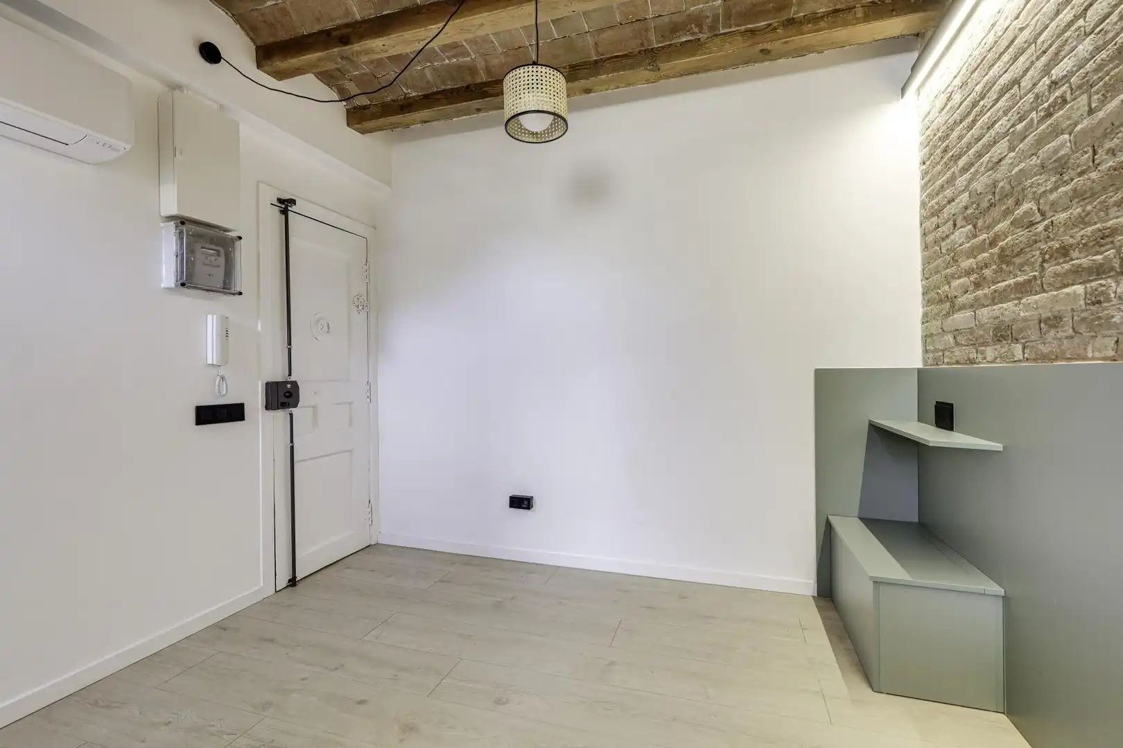 Estudio de alquiler en de Milà i Fontanals, Vila de Gràcia