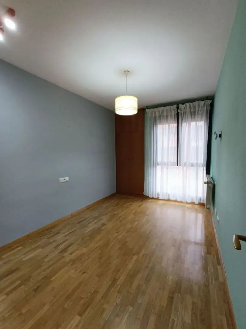 Schlafzimmer von Wohnung zum Verkauf in Ciudad Real mit Klimaanlage, Heizung und Abstellraum