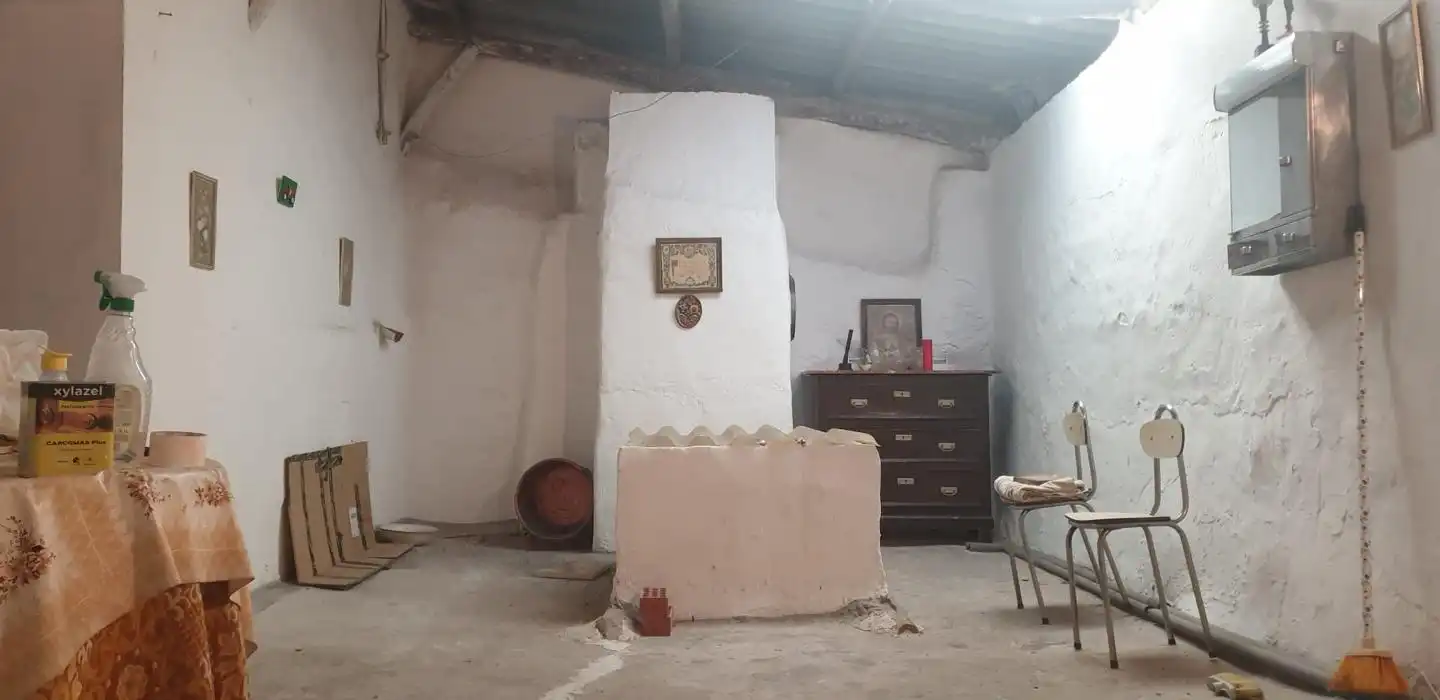 Houses for sale in Saelices  with Heating and Furnished
