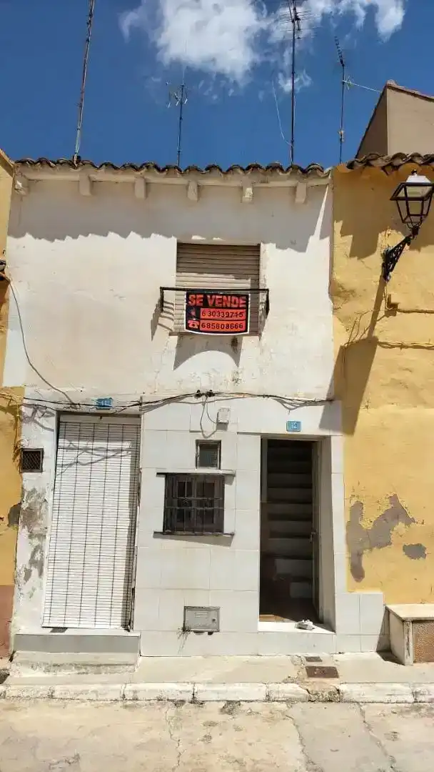 Casa adosada en venda en Minglanilla